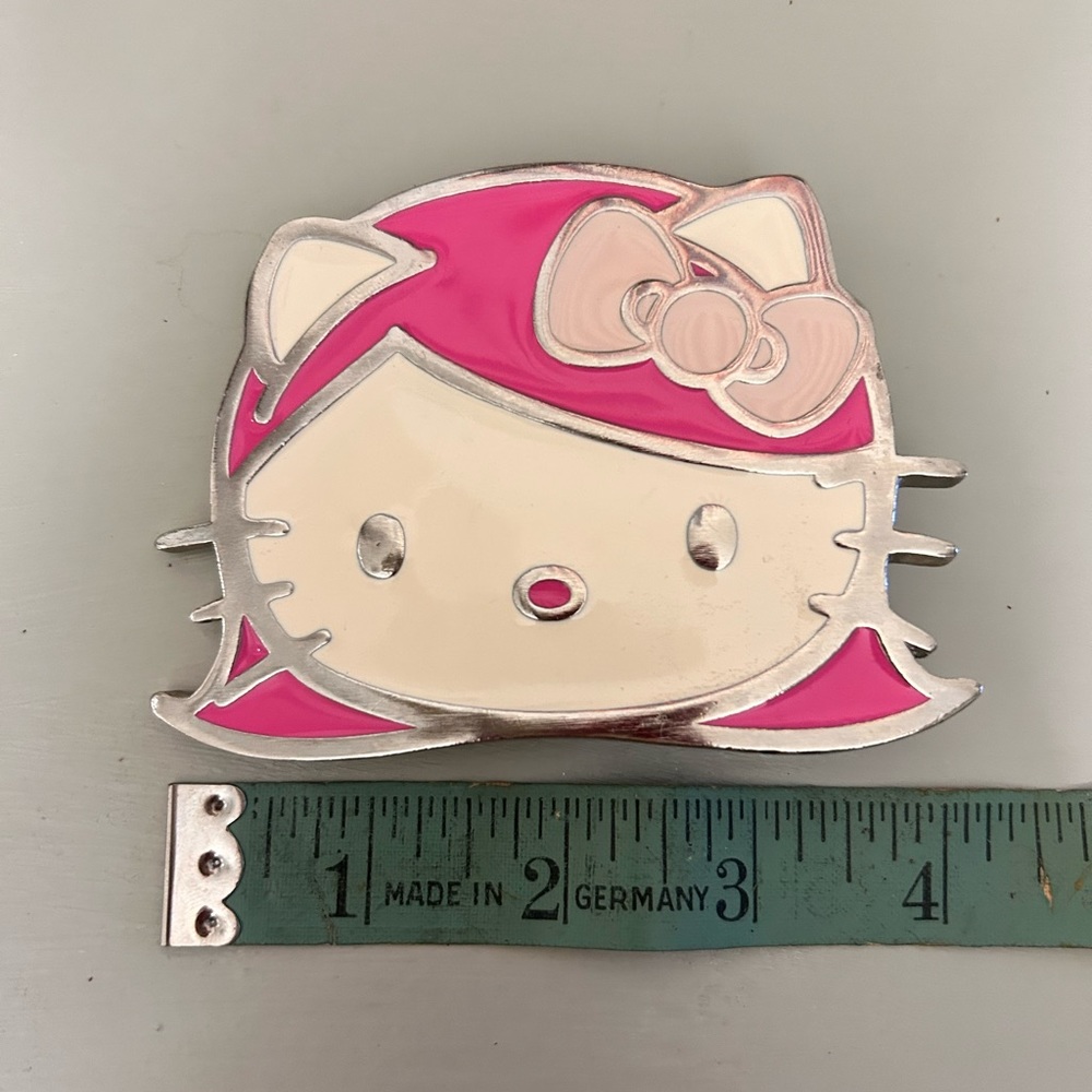 TARINA TARANTINO Hello Kitty Belt Buckle - RARE